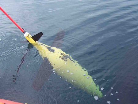 Tàu ngầm robot truyền tín hiệu Sea Glider