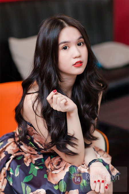 Ngọc Trinh: 