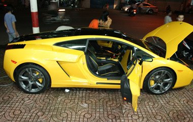 9 siêu xe Lamborghini triệu đô của đại gia Việt