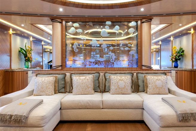 Chiêm ngưỡng siêu du thuyền có giá cho thuê 1,3 triệu USD/tuần (11)