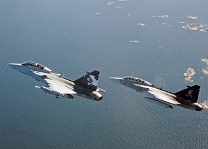 Liệu sẽ có một cuộc đối đầu thực sự giữa những chiếc chiến cơ Gripen trên nền trời biển Đông, đó là câu hỏi được truyền thông Nhật đặt ra khi cả Bắc Kinh và Manila đều khao khát dòng máy bay này.