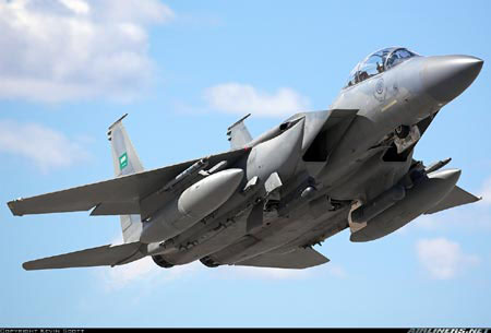 Sức mạnh của 'đại bàng thầm lặng' F-15SE