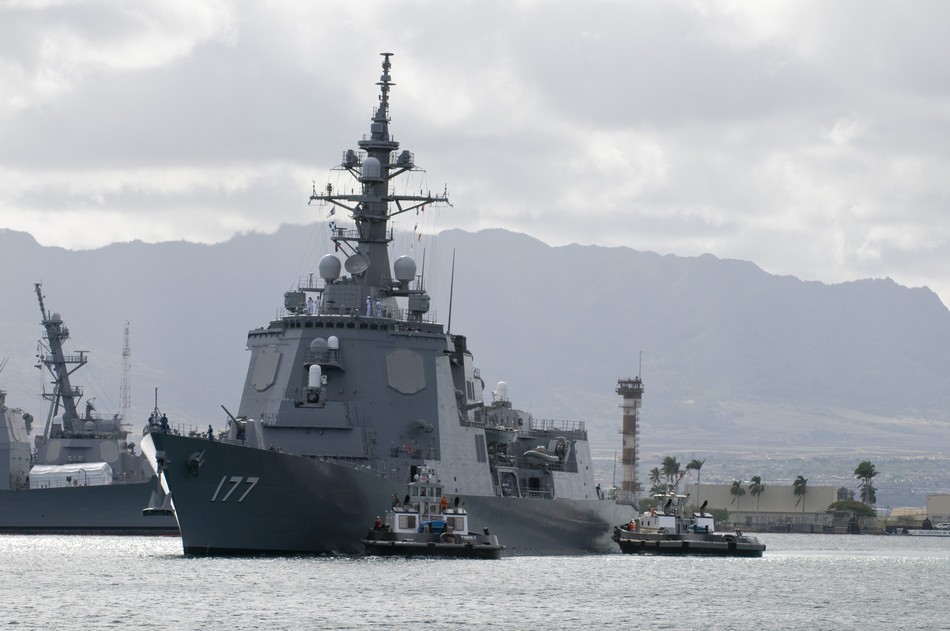 Thế giới choáng ngợp trước chiến hạm chiếm đảo của Nhật-Mỹ