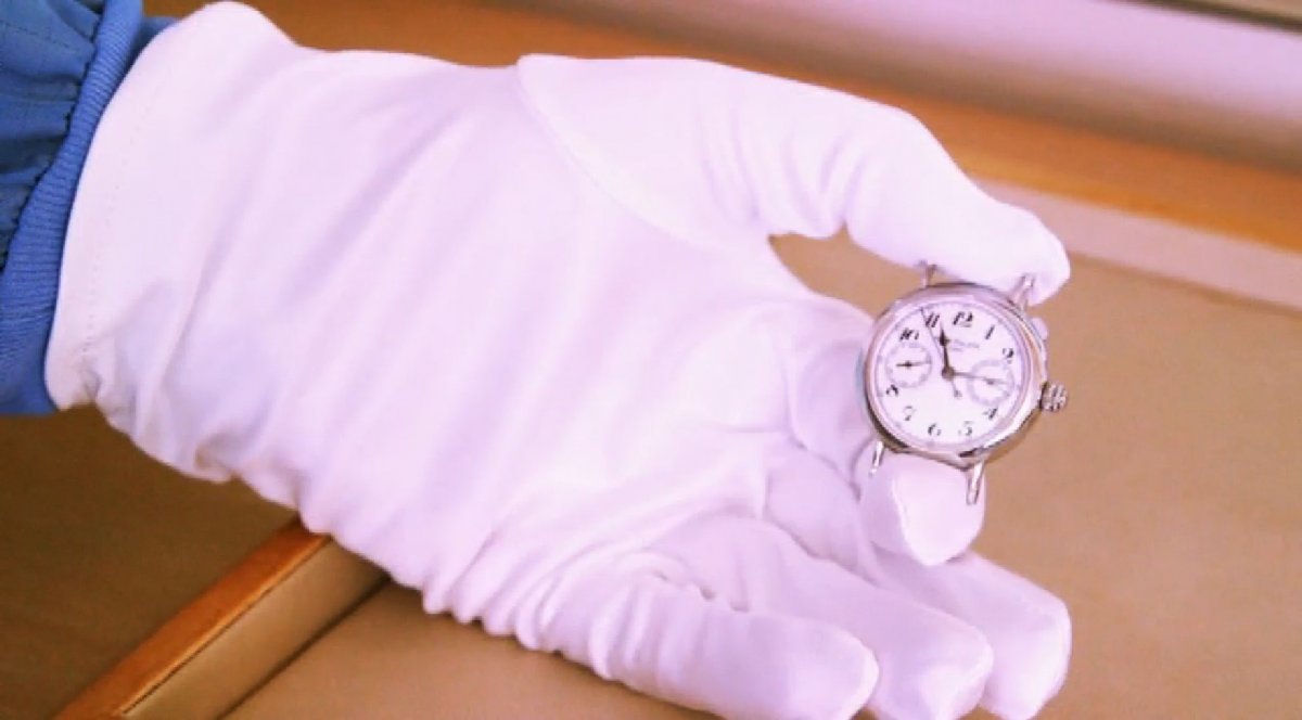 Quá trình lắp ráp thủ công đồng hồ Patek Philippe đáng thèm muốn nhất thế giới (15)