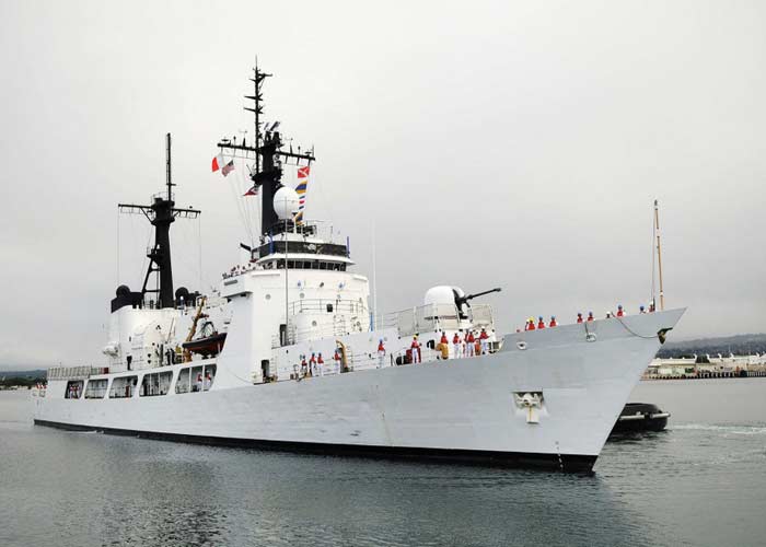 Dân Philippines mở đại tiệc ăn mừng đón tàu chiến mới