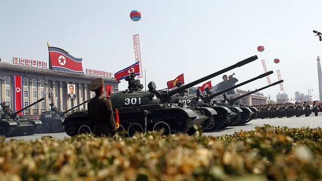 Xe tăng Triều Tiên trong lễ duyệt binh ở Bình Nhưỡng