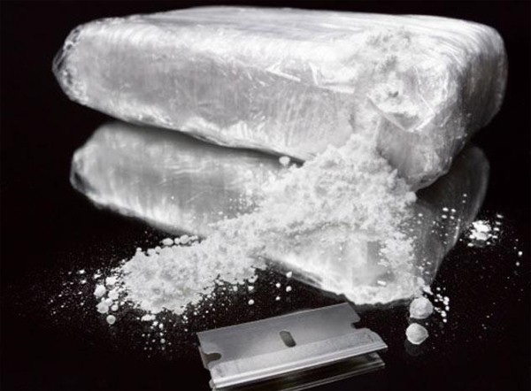 Ăn cắp tro cốt người chết vì tưởng nhầm là... cocaine 2