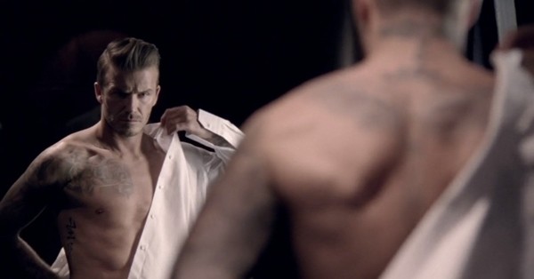 Beckham cởi trần đầy sexy trong đoạn quảng cáo bí ẩn 1