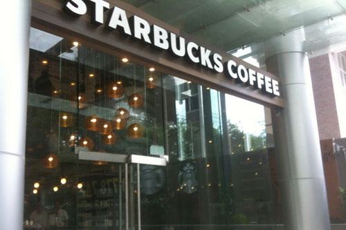 Starbucks chuẩn bị mở quán thứ 2 tại TP.HCM