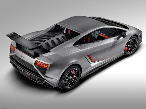 Siêu xe mới của Lamborghini bất ngờ lộ diện