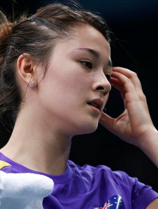 Nữ VĐV cầu lông Trung Quốc khoe vẻ đẹp trong sáng đến ngỡ ngàng