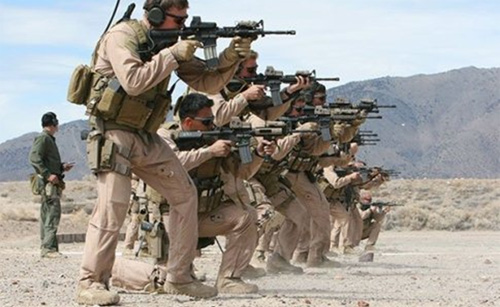                    Binh lính của Bộ tư lệnh các chiến dịch đặc biệt Mỹ đang huấn luyện  