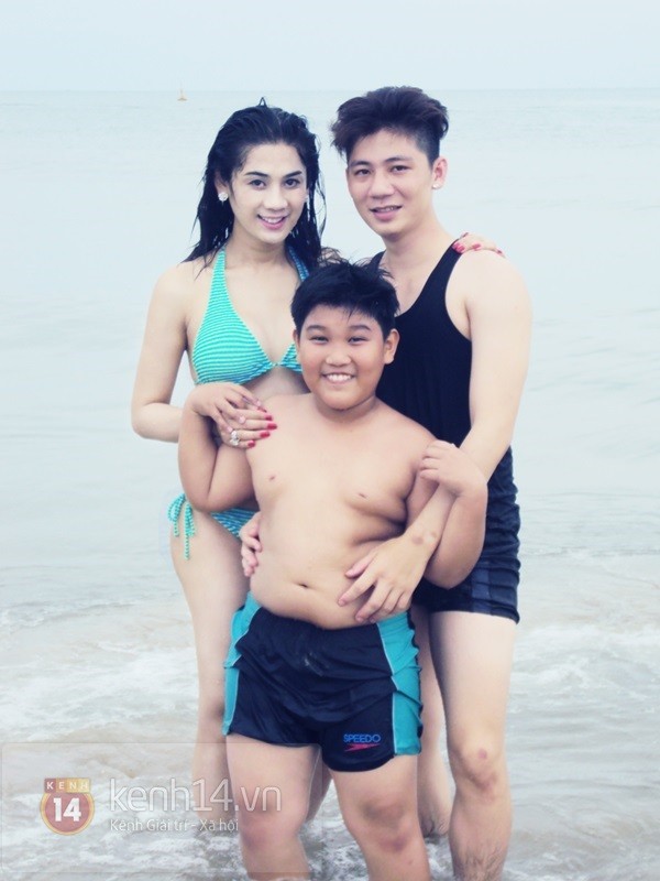 Lâm Chi Khanh lần đầu khoe body nóng bỏng với bikini 9