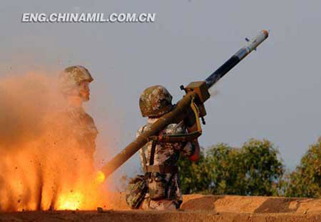 Quân nổi dậy Syria bắn xịt với tên lửa FN-6 Trung Quốc