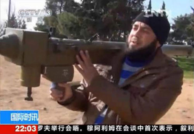 Quân nổi dậy Syria bắn xịt với tên lửa FN-6 Trung Quốc