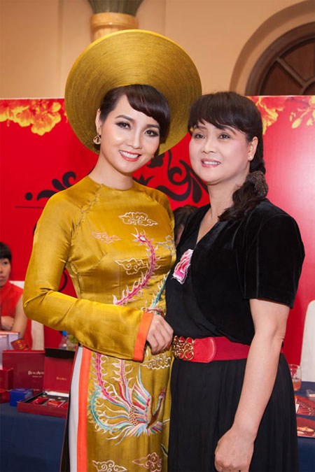  Những mỹ nhân Việt thừa hưởng nhan sắc từ mẹ