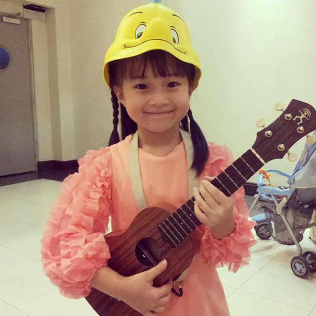 Fan Việt "sốt xình xịch" trước thiên thần nhí Thái Lan siêu cute