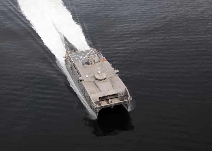 Mỹ chính thức thử nghiệm tàu đổ bộ siêu tốc catamaran