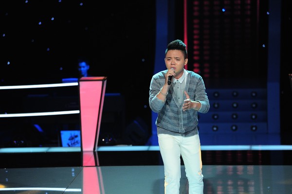 The Voice đo ván 2: Hồng Nhung bật khóc khi phải loại cô bé "cặp 3 lá" 10