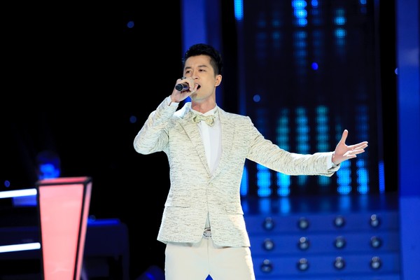 The Voice đo ván 2: Hồng Nhung bật khóc khi phải loại cô bé "cặp 3 lá" 13