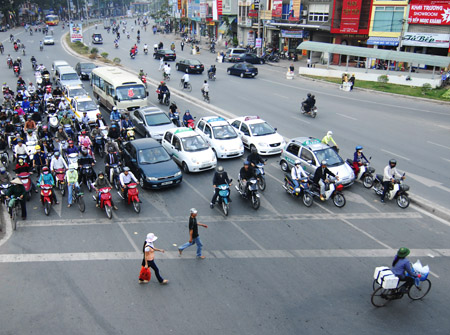 heo đại diện?Bộ Y tế, Cục Y tế giao thông (Bộ?GTVT) đã gửi sang bộ văn bản dựa trên nền dự thảo cũ đã bị bác bỏ, trong đó có quy định “ngực lép không được lái xe”. L.H.T