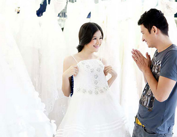 Mạc Anh Thư chính thức làm cô dâu của Huy Khánh