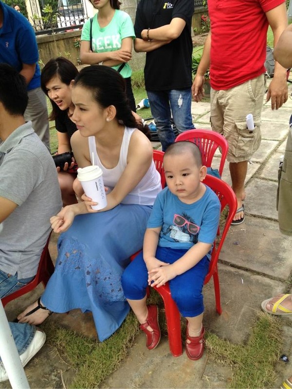 Vợ chồng Thùy Lâm tổ chức sinh nhật 3 tuổi con trai 3