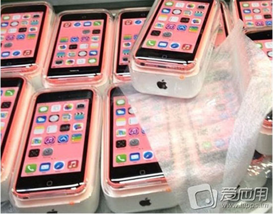 Lộ ảnh loạt iPhone 5C đã đóng hộp