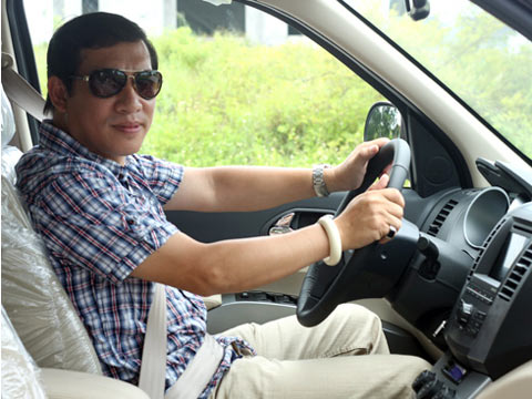 Danh hài Quang Thắng dùng xe gì?