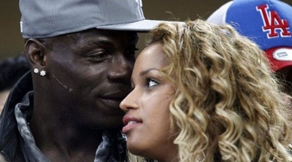 "Bad boy" Balotelli xuất sắc trên sân cỏ nhờ bạn gái mới? 1