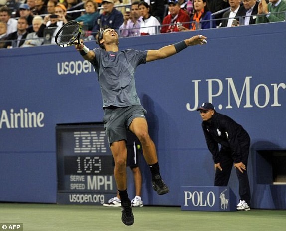 Nadal hạ gục Djokovic, lên ngôi US Open