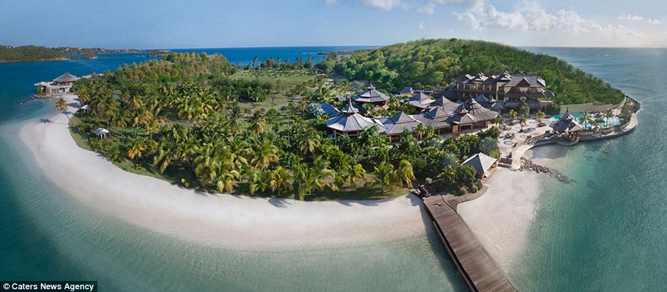 Khu nghỉ mát đắt nhất thế giới nằm trên đảo Calivigny có giá 40.000 bảng một đêm