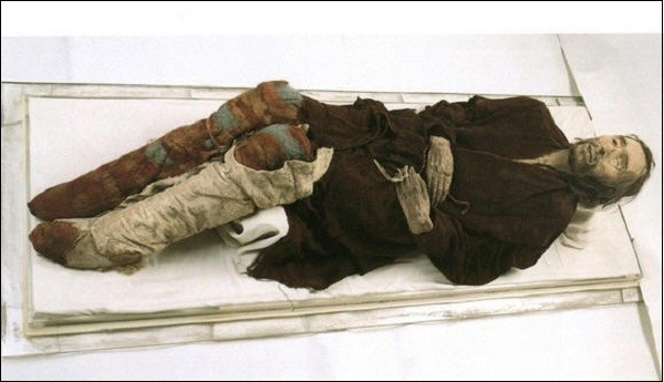 Những xác ướp nguyên vẹn được tìm thấy trong 20 năm qua 2