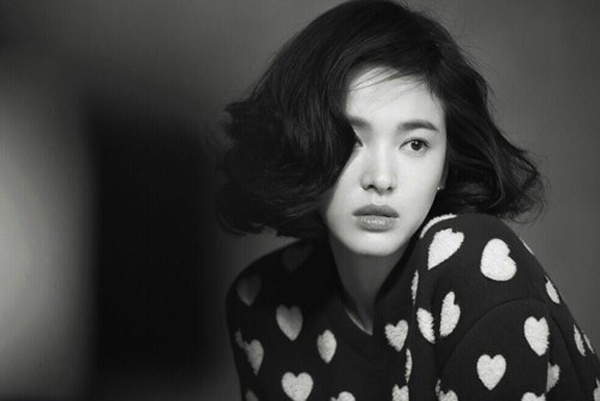 "Ngất ngây" với ảnh không photoshop của Song Hye Kyo | Song Hye Kyo,ngọn gió đông năm ấy,Phim The Crossing,phim mới của Song Hye Kyo,vẻ đẹp của Song Hye Kyo