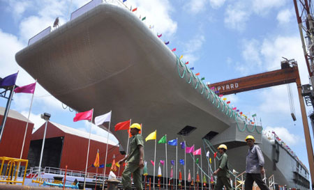 Mỹ giúp Ấn Độ phát triển tàu sân bay khủng đối phó Trung Quốc