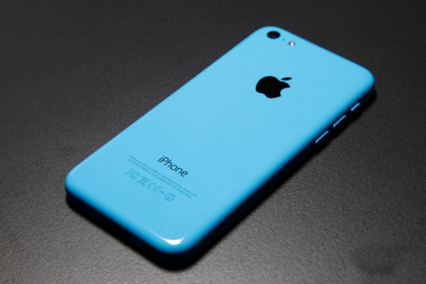 iPhone 5C bị bán đại hạ giá tại Trung Quốc