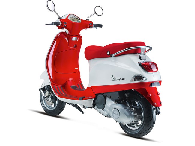 Vespa bi-color đặc biệt chính thức ra thị trường 3