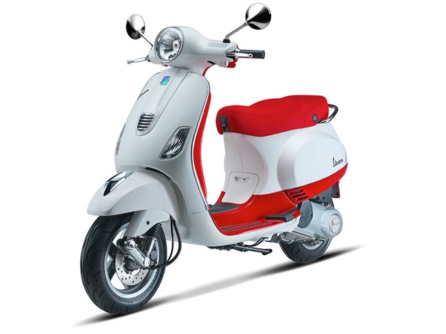 Vespa bi-color đặc biệt chính thức ra thị trường 4