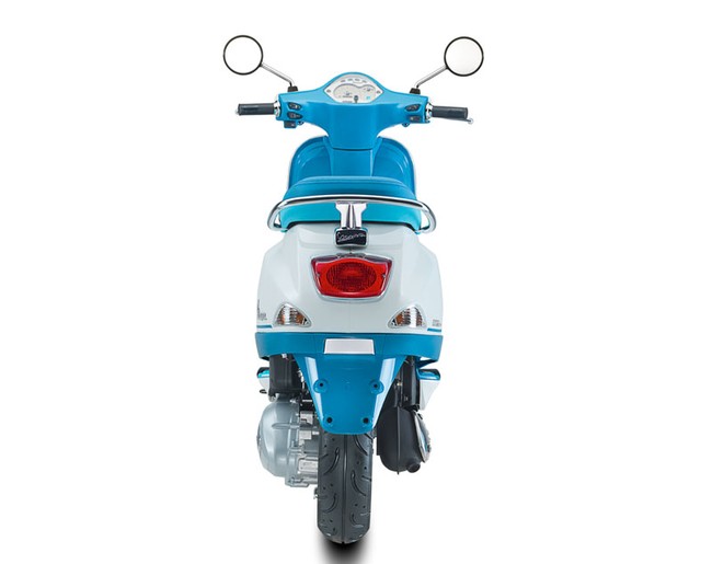 Vespa bi-color đặc biệt chính thức ra thị trường 9