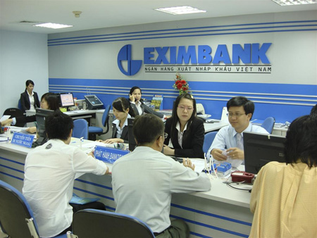 Nhung nghi hoac dang sau bien dong o Eximbank