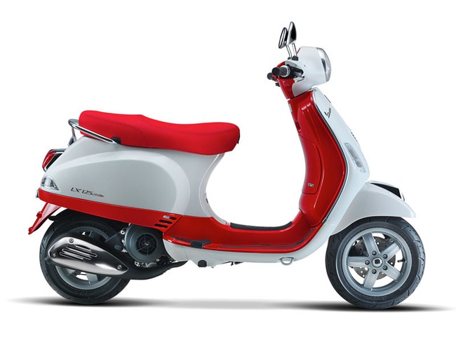 Vespa bi-color đặc biệt chính thức ra thị trường 1