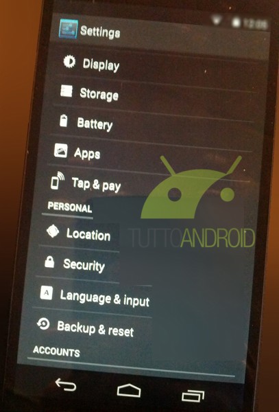 Nexus 5 chạy Android 4.4