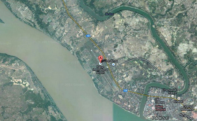 
	Khu vực Sân bay quốc tế Pakse và sông Mekong chụp từ vệ tinh.