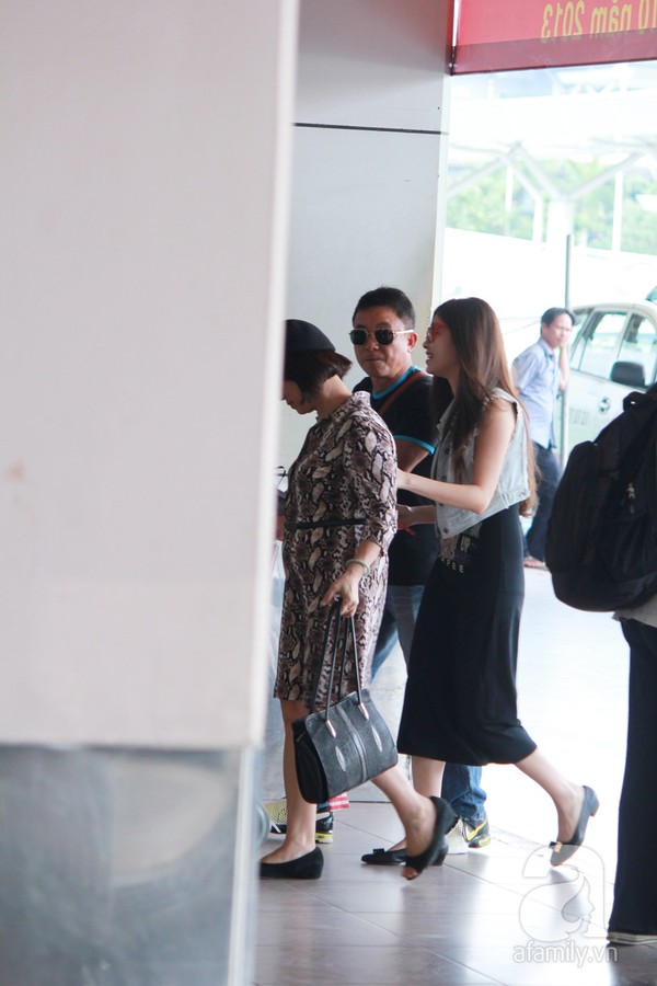 Độc quyền: "Chộp" cảnh Đăng Khôi và vợ sắp cưới tại sân bay sau khi lộ tin có con hơn 1 tuổi 13