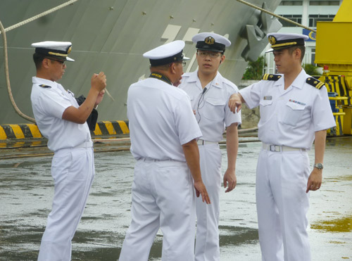 Cận cảnh vũ khí trên tàu Tự vệ biển Nhật Bản thăm Đà Nẵng