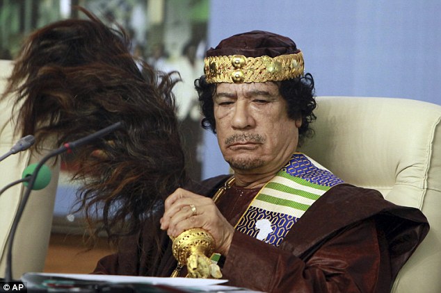  	Ông Gaddafi.