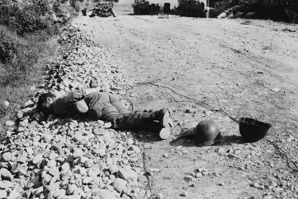  	Một người lính Mỹ bị hành quyết vào đêm 9/7/1950.