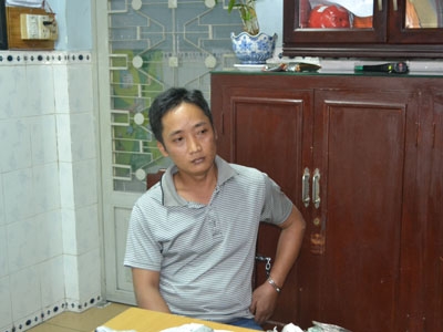 Nguyễn Văn Dũng, kẻ tạt a xít khiến 8 người bị thương đang bị tạm giữ tại cơ quan công an