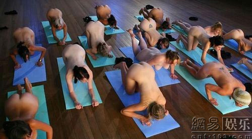 Đột nhập trung tâm Yoga khỏa thân tại Mỹ | Tập yoga, Yoga khỏa thân, Mỹ, Thể dục nhịp điệu, Chuyện lạ quốc tế