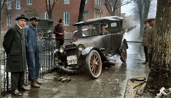 Chiếc xe bị hỏng tại Washington DC năm 1921